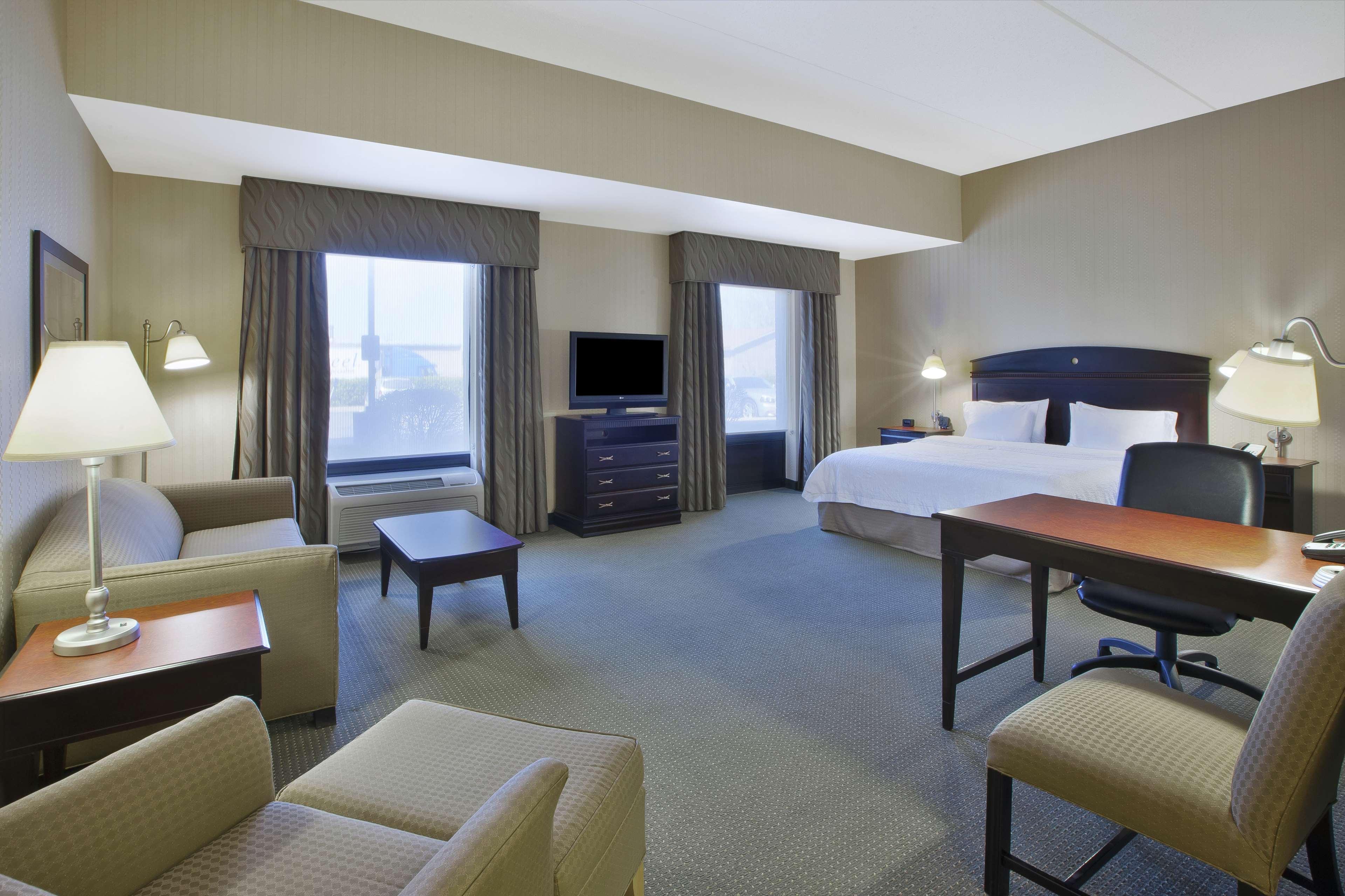 Hampton Inn & Suites Plattsburgh Extérieur photo