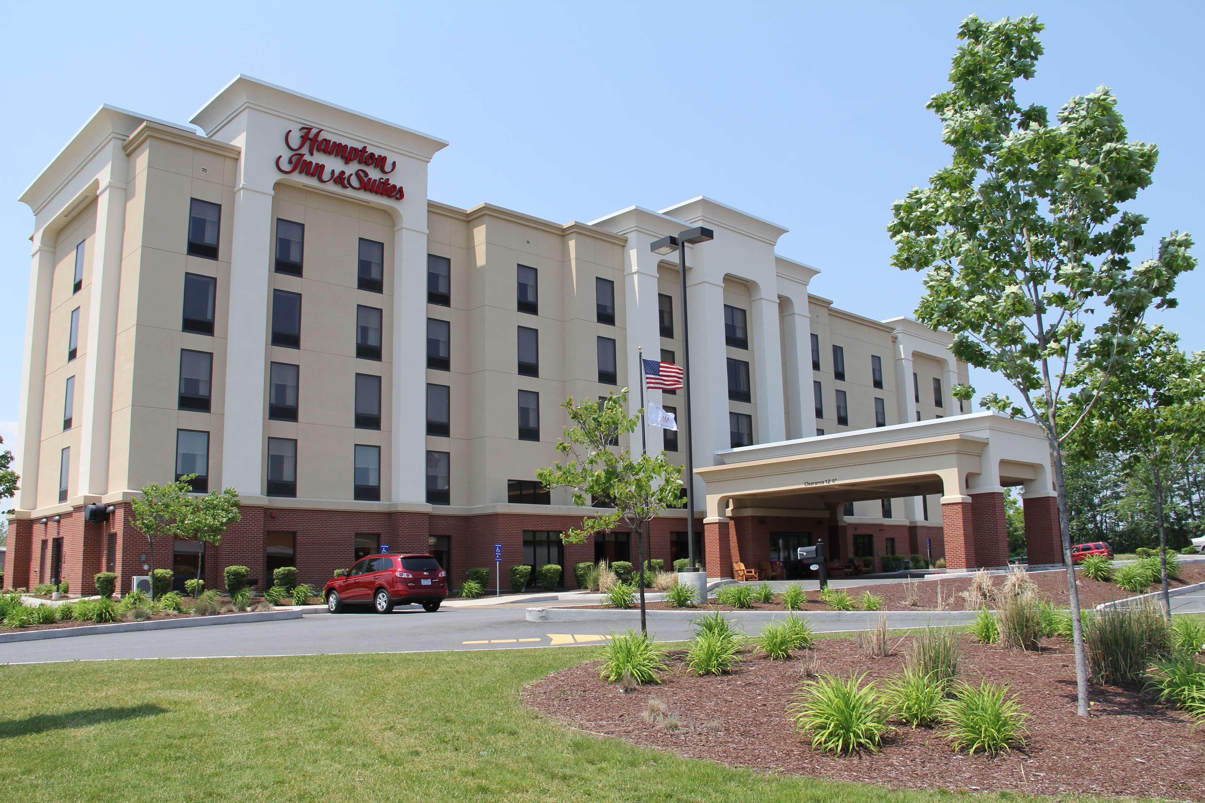 Hampton Inn & Suites Plattsburgh Extérieur photo