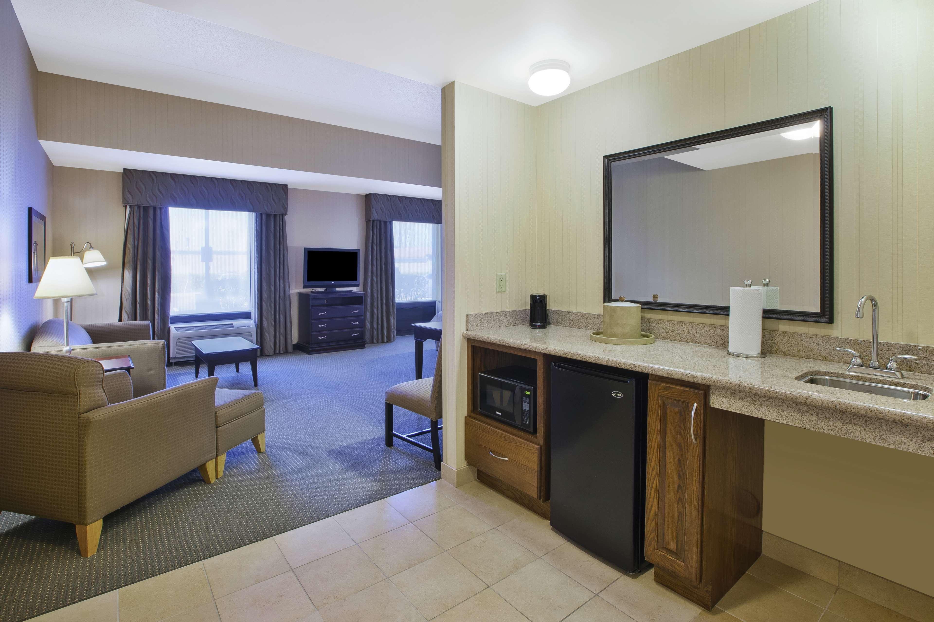 Hampton Inn & Suites Plattsburgh Extérieur photo