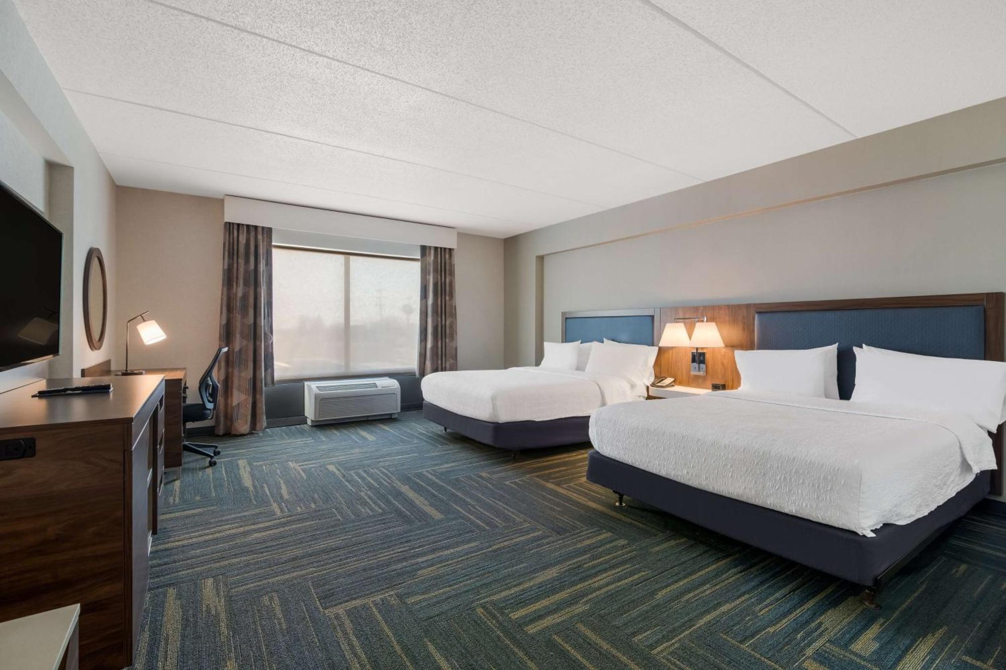 Hampton Inn & Suites Plattsburgh Extérieur photo
