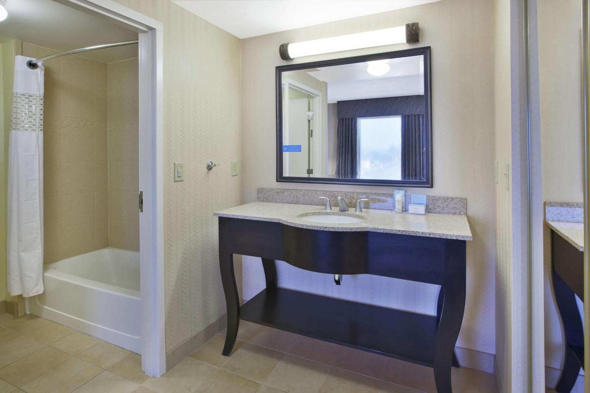 Hampton Inn & Suites Plattsburgh Extérieur photo