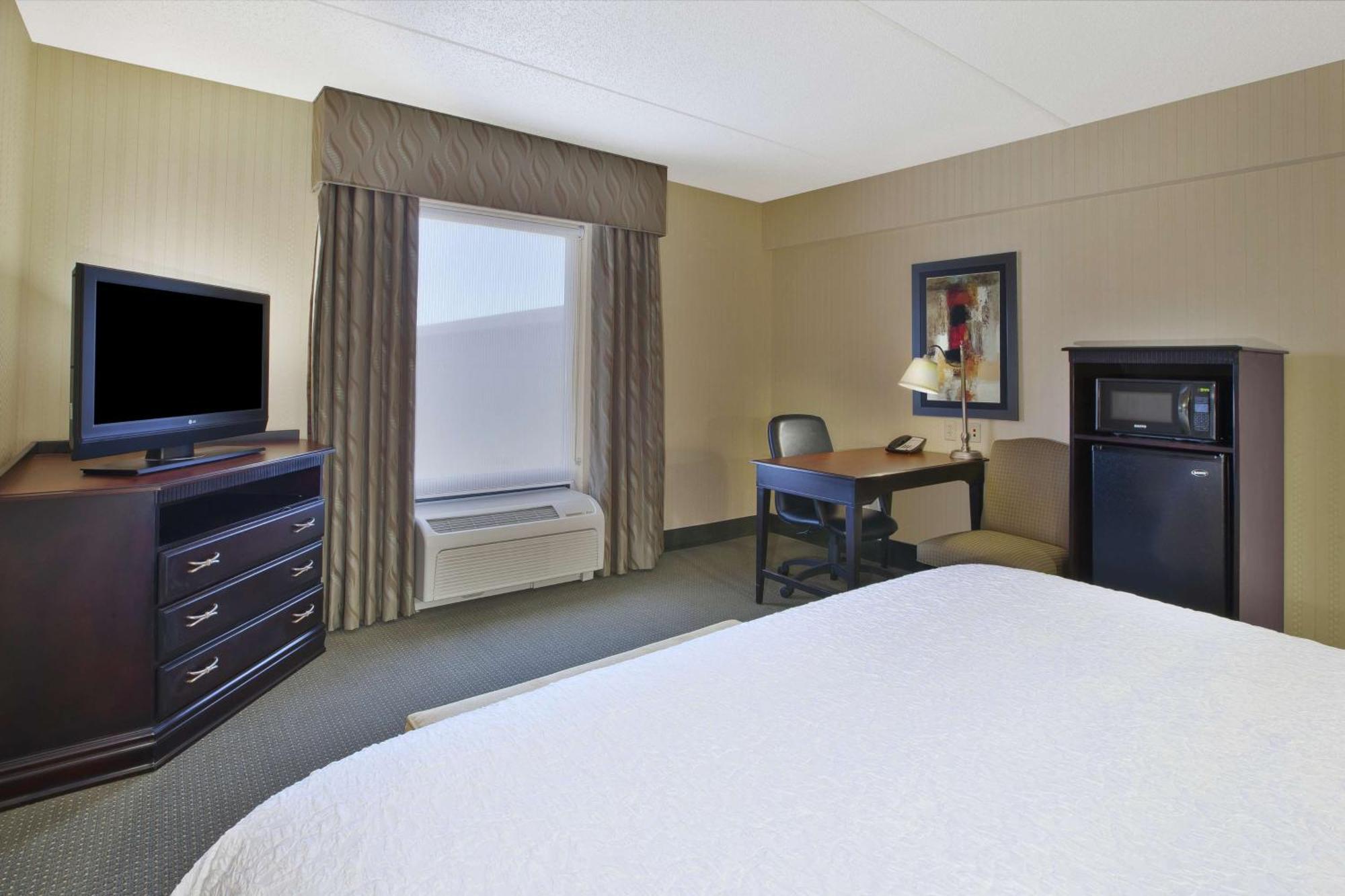 Hampton Inn & Suites Plattsburgh Extérieur photo