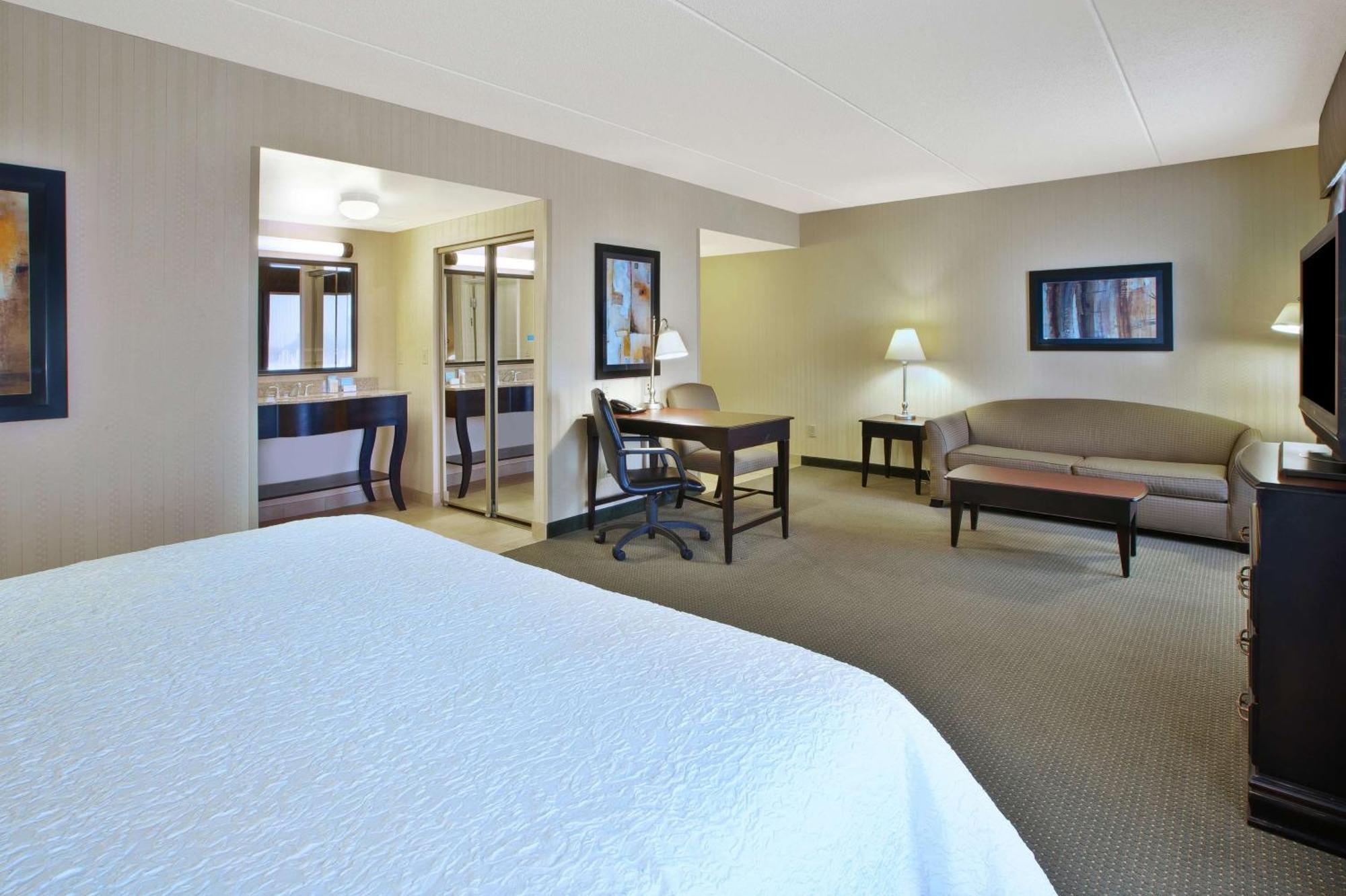 Hampton Inn & Suites Plattsburgh Extérieur photo