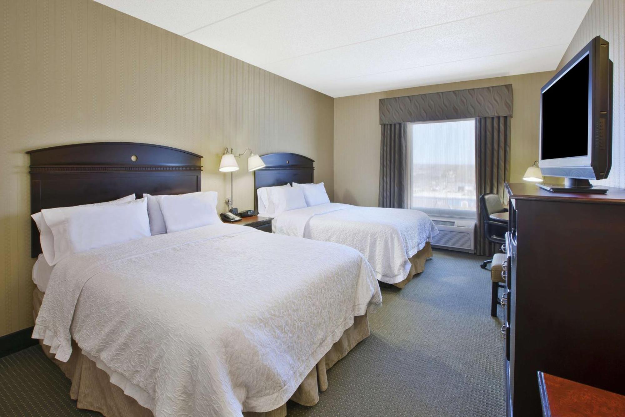 Hampton Inn & Suites Plattsburgh Extérieur photo