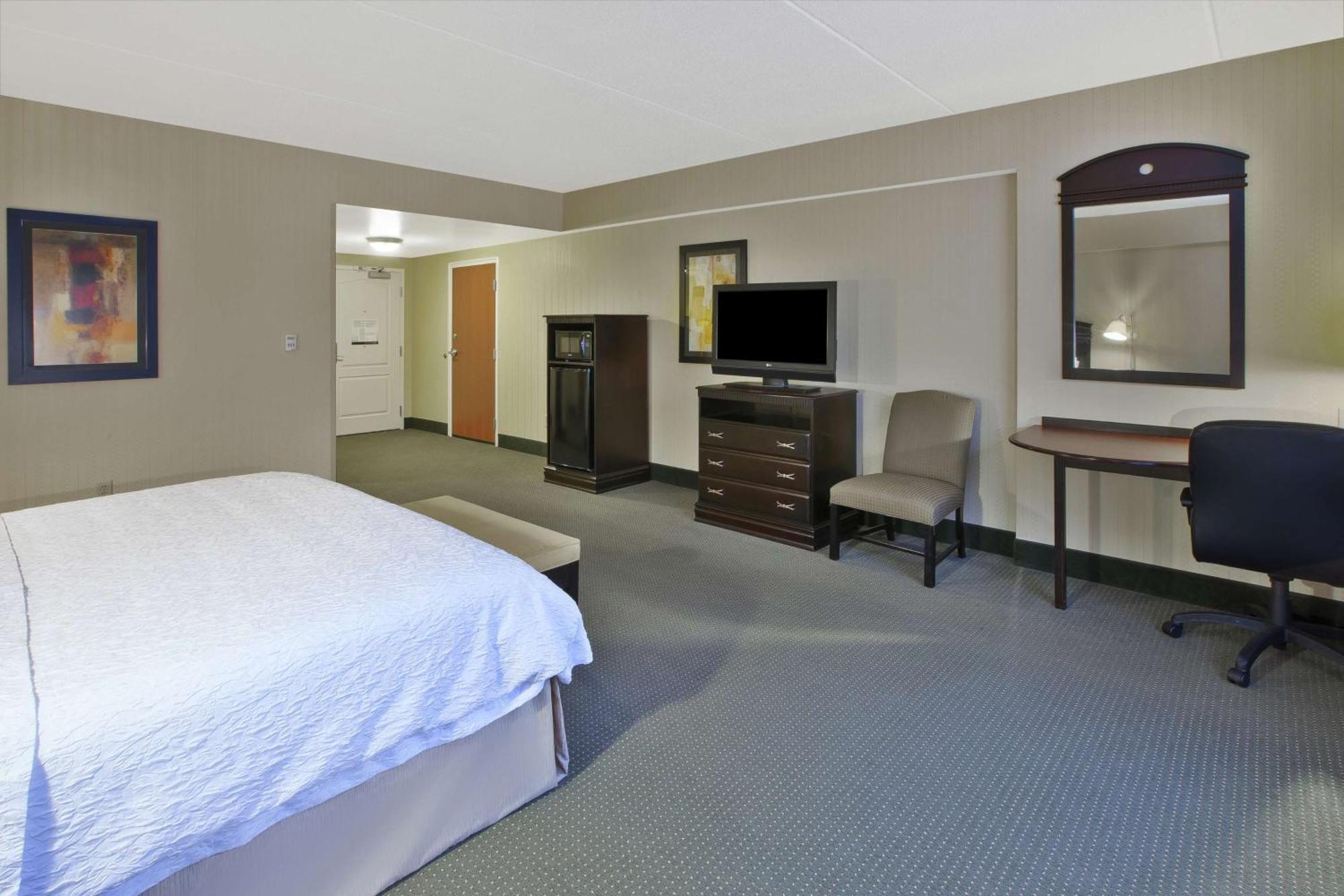 Hampton Inn & Suites Plattsburgh Extérieur photo