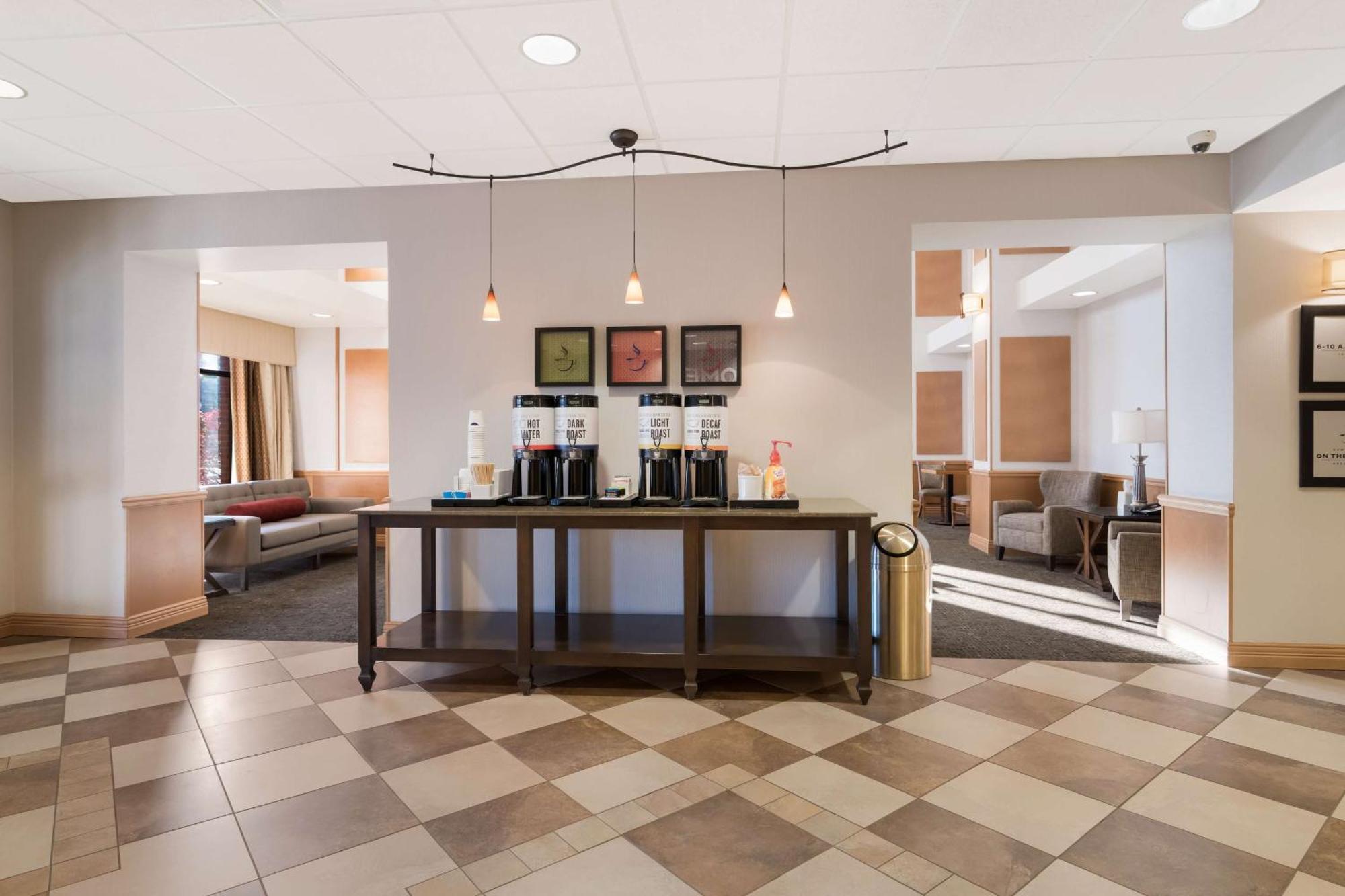 Hampton Inn & Suites Plattsburgh Extérieur photo